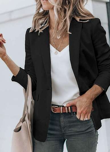 What Defines Business Casual Attire for Women?